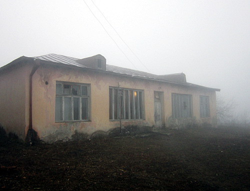 Старое здание Дома культуры в селе Хачмач Аскеранского района Нагорного Карабаха. 9 января 2013 г. Фото Алвард Григорян для "Кавказского узла"