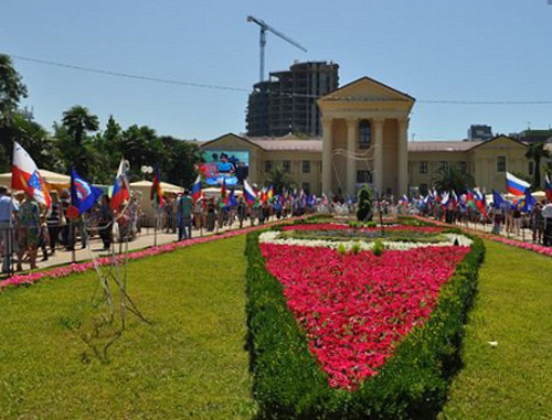 Сочи, 12 июня 2013 г. Праздничные мероприятия в честь дня России. Фото Якова Никифорова, http://maks-portal.ru