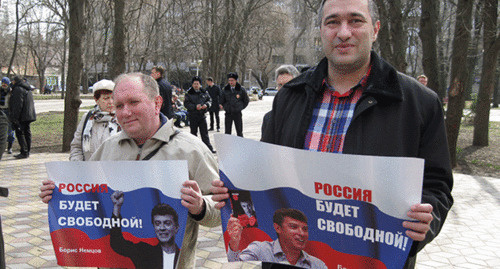 Участники акции памяти Немцова в Ростове. 27.02.2016. Фото Константина Волгина для "Кавказского узла"