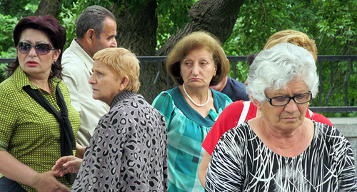 Сотрудники завода Наирит на протестной акции 06.06.2016 Фото Тиграна Петросяна для "Кавказского узла"