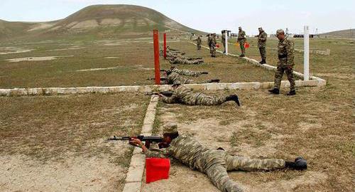 Военное пятиборье среди военнослужащих Азербайджана. Фото: https://mod.gov.az/ru/news/provedeno-sorevnovanie-za-zvanie-luchshego-inzhenerno-sapernogo-otdeleniya-voinskogo-obedineniya-22462.html