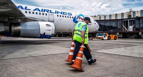 Аэропорт Сочи. Фото: пресс-служба "Базел Аэро", http://aer.aero/press-center/photo/mezhdunarodnyy-aeroport-sochi/