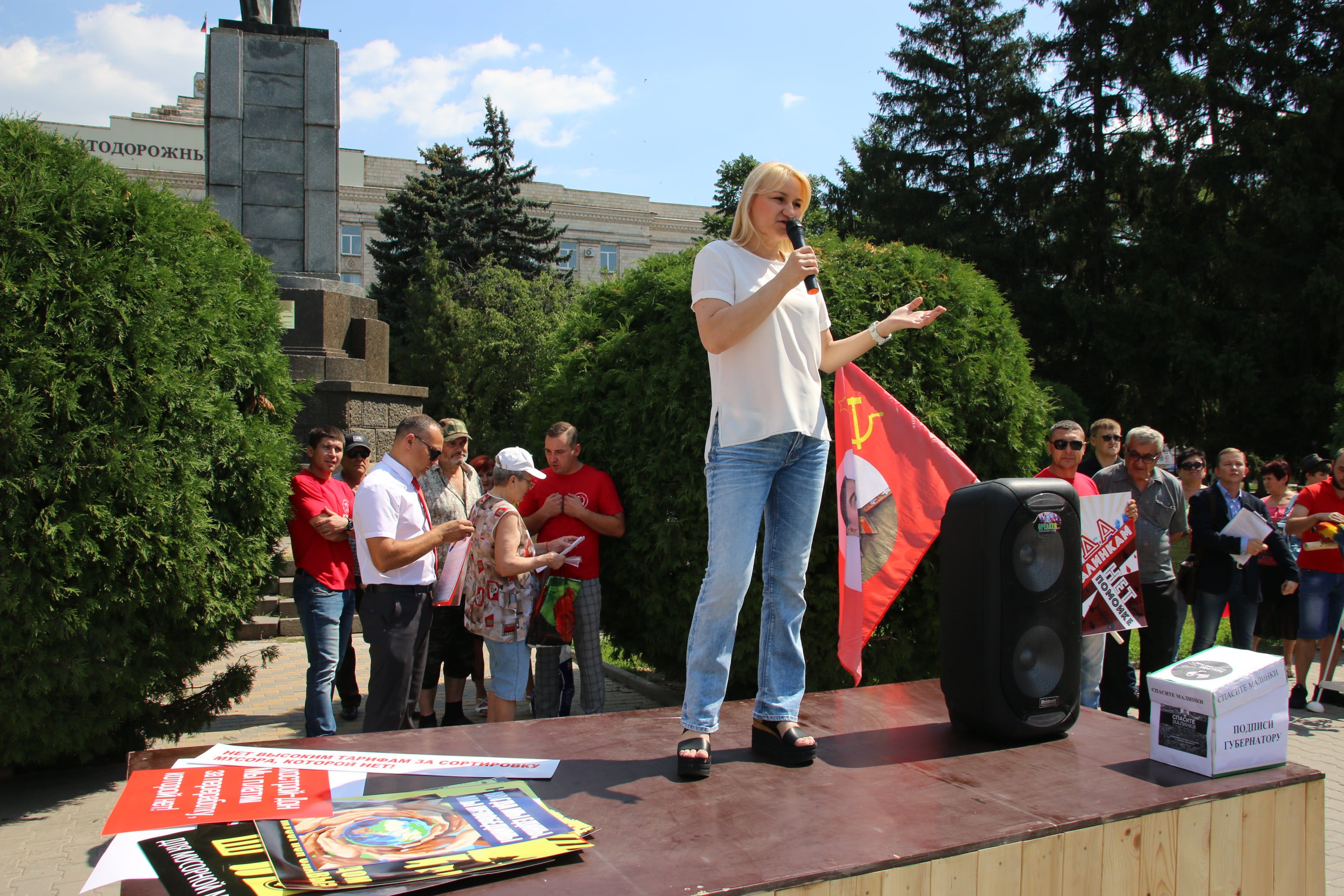Выступление на митинге против мусорного полигона в Шахтах. 20 июля 2019 года. Фото Вячеслава Прудникова для "Кавказского узла"