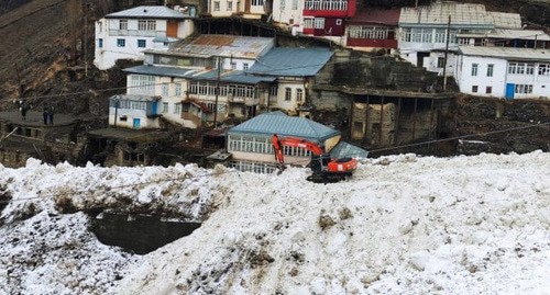 Лавина сошла в Рутульском районе. Фото: министерство транспорта и дорожного хозяйства в Дагестане ://mintransdag.ru/news/item/2840