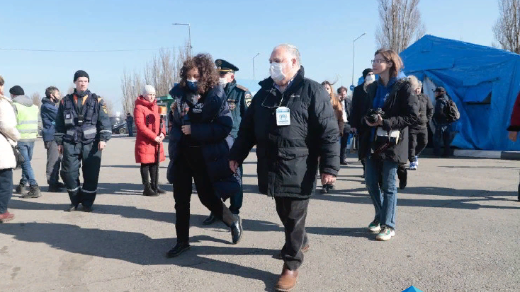 Представитель ООН в Ростовской области. Фото: Виктория Корнеева / don24.ru / АО «Дон-медиа», https://don24.ru/rubric/obschestvo/predstavitel-oon-bezhencam-v-rostovskoy-oblasti-pomosch-okazyvayut-na-vysshem-urovne.html