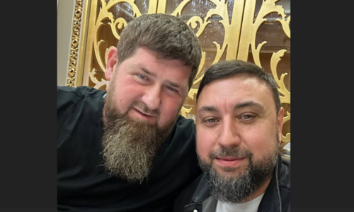 Рамзан Кадыров (слева) и Шамсаил Саралиев. Скриншот фото из Telegram-канала Саралиева от 5.10.23, https://t.me/saraliev/1056