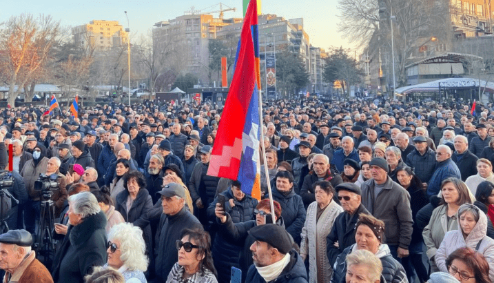 Участники митинга в Ереване. Скриншот фото Armenia Today от 29.02.24,https://t.me/armtoday/77262