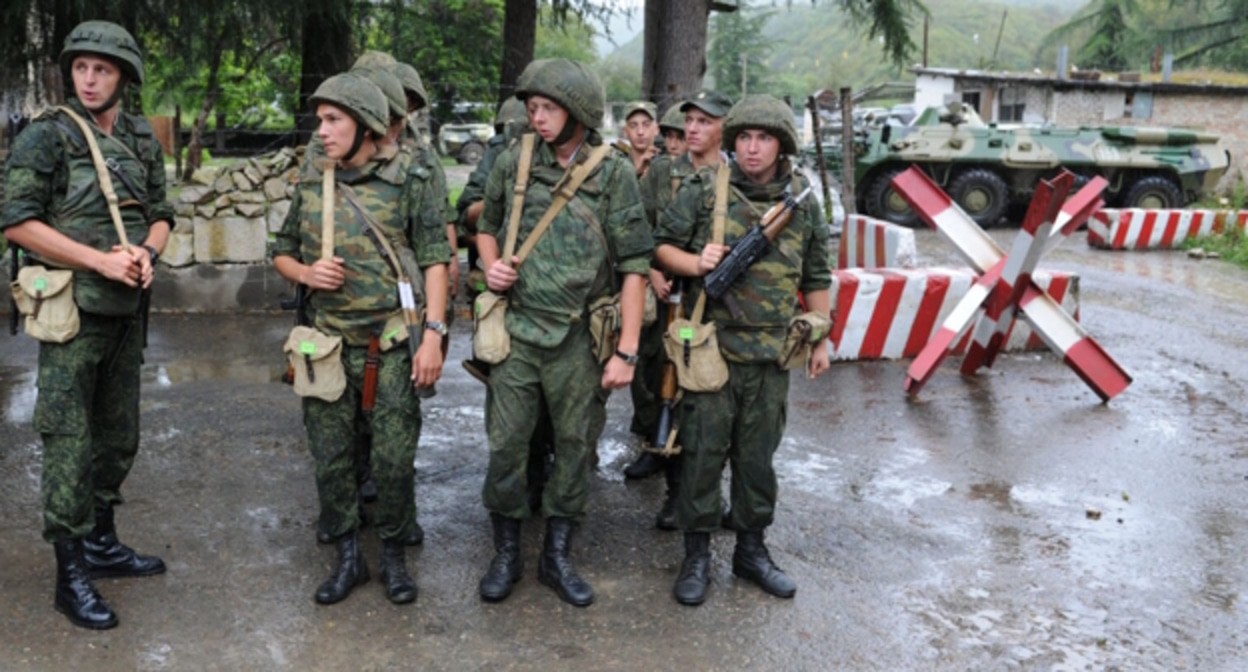 Военные в Абхазии, фото: пресс-служба Минобороны Абхазии. 