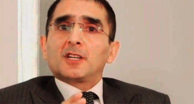 Мурад Султанлы. Скриншот фотографии со страницы Натига Адилова, 17 декабря 2025 г., https://www.facebook.com/photo/?fbid=10238936297361641&set=a.2117380289798 (компания Meta, владеющая социальной сетью, запрещена в России). Мурад Султанлы. Скриншот фотографии со страницы Натига Адилова, 17 декабря 2025 г., https://www.facebook.com/photo/?fbid=10238936297361641&set=a.2117380289798 (компания Meta, владеющая социальной сетью, запрещена в России).