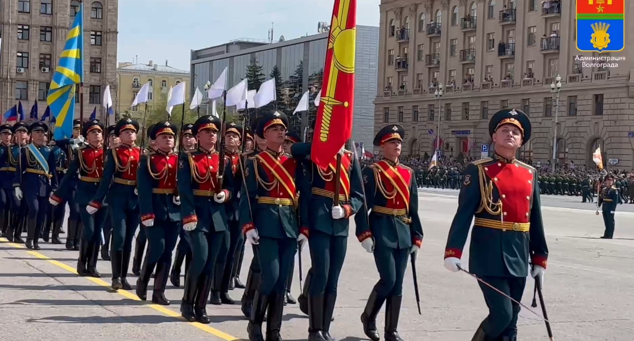 Парад в Волгограде. 9 мая 2026 года. Кадр видео администрации Волгограда https://t.me/volgadmin/10405 Парад в Волгограде. 9 мая 2026 года. Кадр видео администрации Волгограда https://t.me/volgadmin/10405